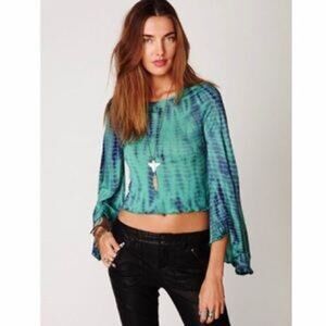 FREE PEOPLE BELL SLEEVE CROP TIE DYE TOP FESTIVAL BOHO
